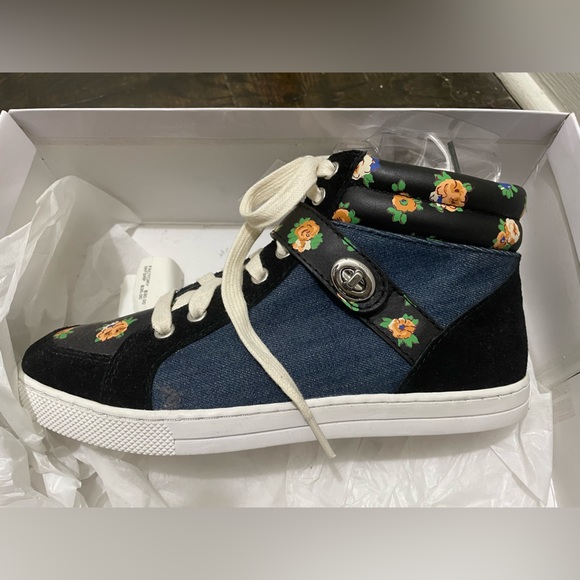 NWT Rare Coach Pembroke Tea Rose Sneakers - Picture 2 of 6